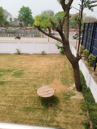 106 morden studio suite