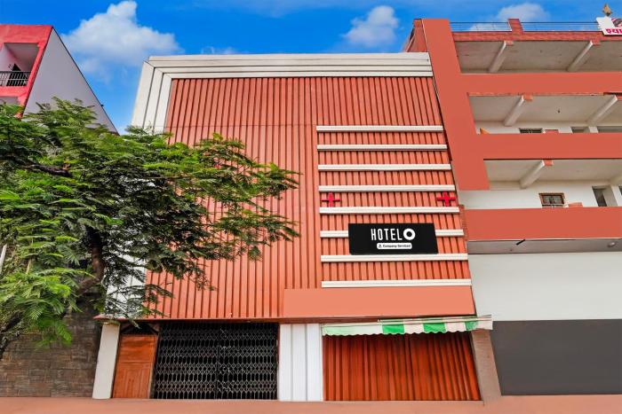 Hotel O Sector 121 Gaur City Mall Noida Formerly Royal Fng,,3 star