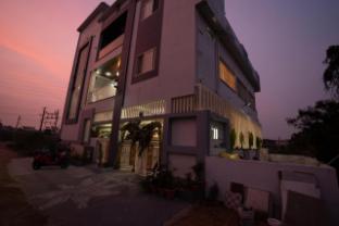 Lakshmi Villa,,3 star