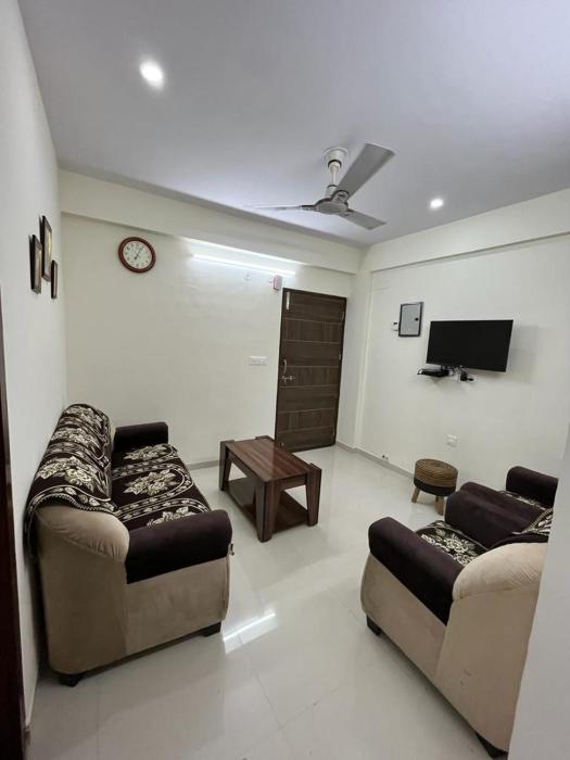 Aravalli Stays: 2 Bhk Apartment,,4 star