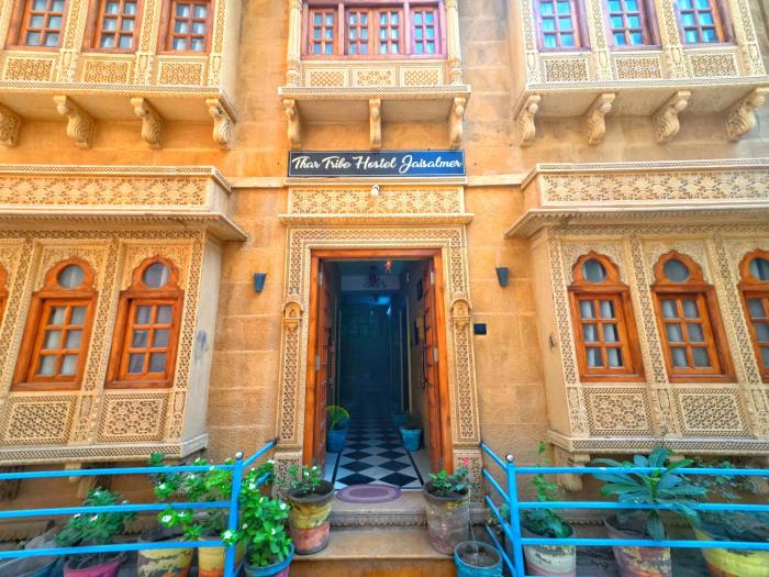 thar tribe hostel jaisalmer