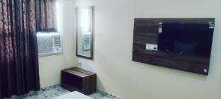 Hotel Raghubeer Temple,,2 star