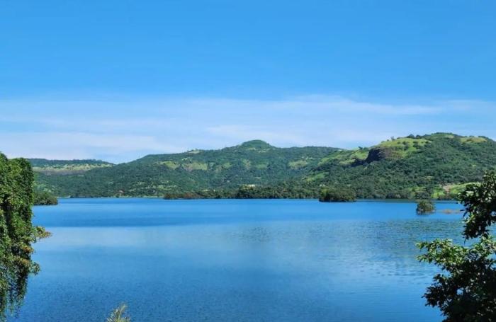 Natural Lake Pawna,,3 star