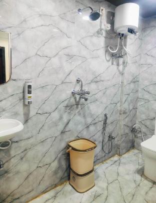 Shree Niwas Home Stay,,2 star