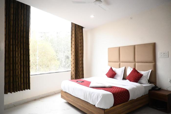 yashobhoomi inn near yashobhoomi dwarka