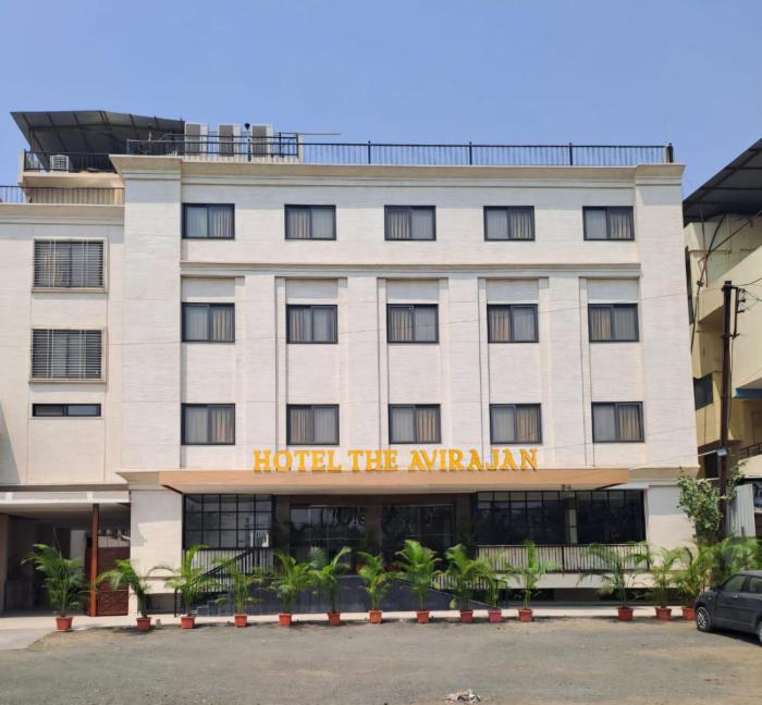 hotel the avirajan