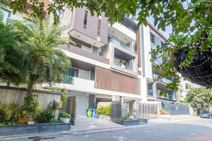 Housr 2 Bhk Apartment Sector 41 Gurgaon,,3 star