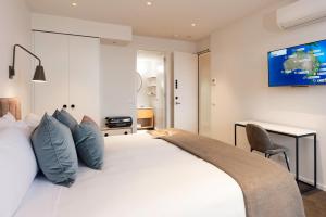 hotel shree guru near new delhi railway station