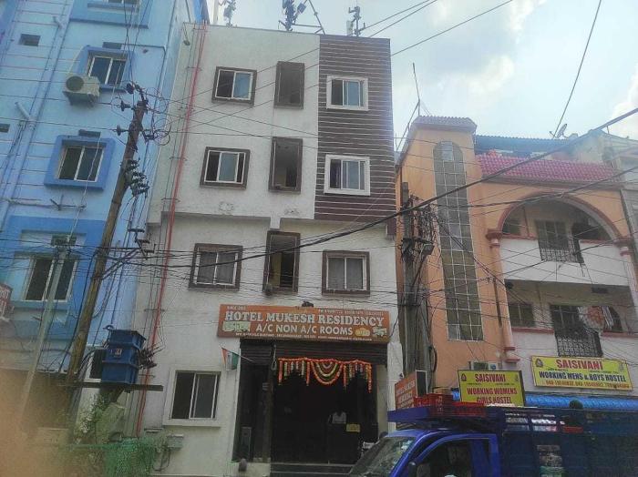 Hotel O Mukesh Lodge,,3 star