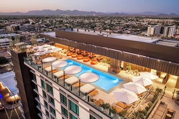 the remi scottsdale autograph collection