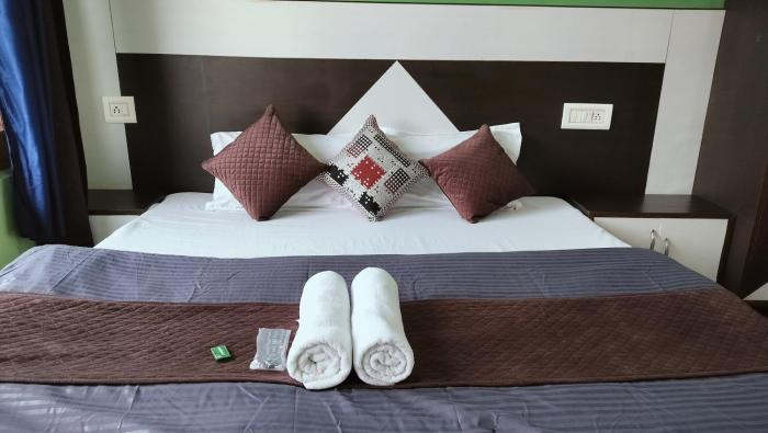 hotel adventure inn 20 metre from swimming pool