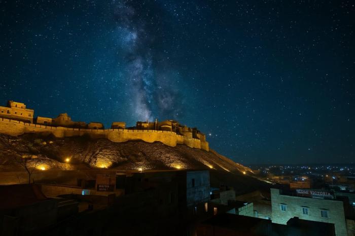 explore hostel life jaisalmer