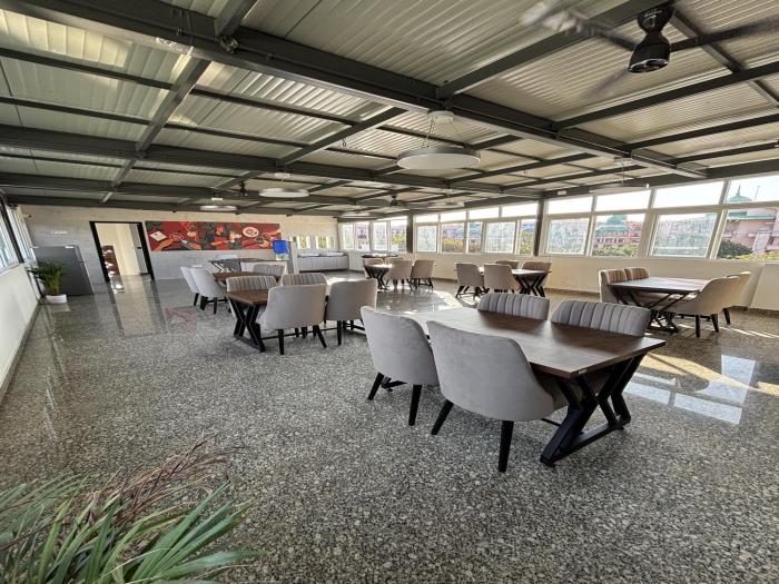 Housr 36 Studio Rooms Bangalore Near Leela Palace,,3 star