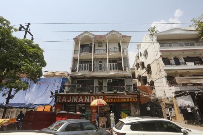 Swastik Residency Paschimvihar By Twamev,,2 star