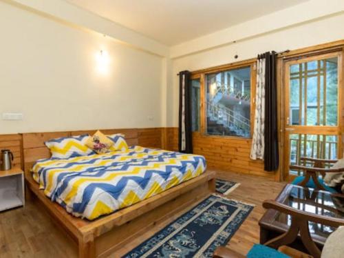 room-image