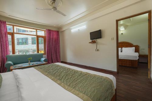 room-image