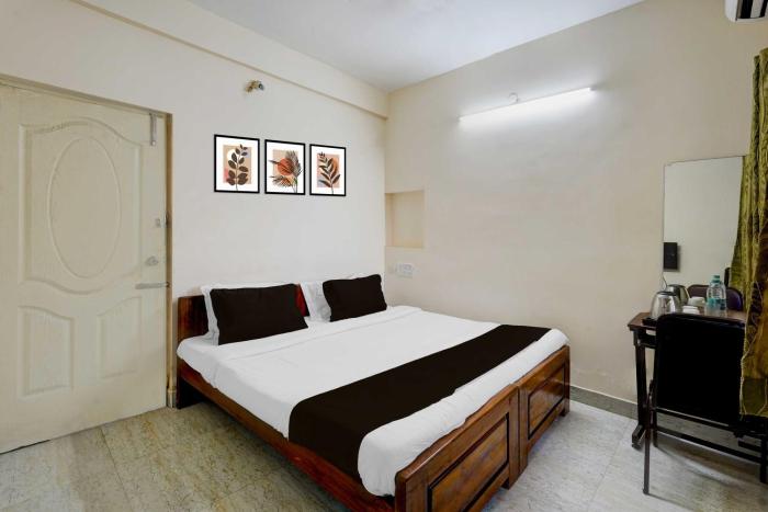 townhouse oak pallikarani near balaji dental college