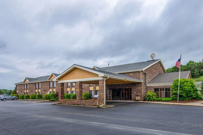 Quality Inn Tully I-81,Cortland>>Ashland,3 star