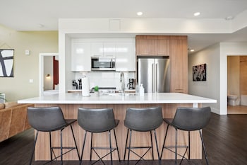 skyline penthouse espadin lohi