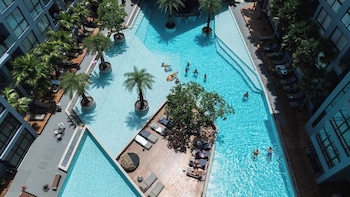 modern condo boutique style resort cgb4