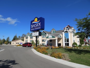 bayside hotel of mackinac