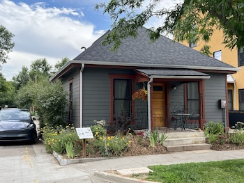lavish retreat in old town walk everywhere