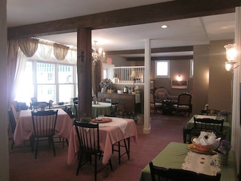 Greenwood Manor Inn
