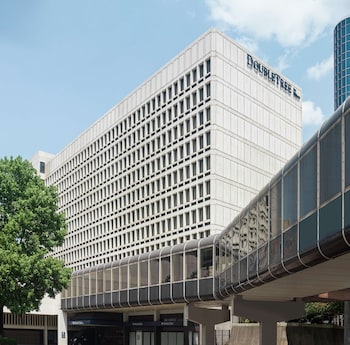 doubletree by hilton newark penn station