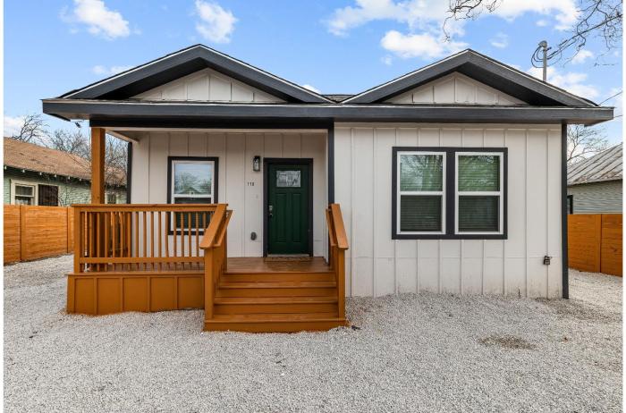 charming walkable 4 br 2 5 ba near dtown riverwalk
