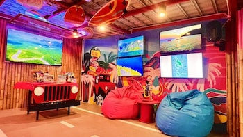 Slumber Party Phi Phi,,1 star