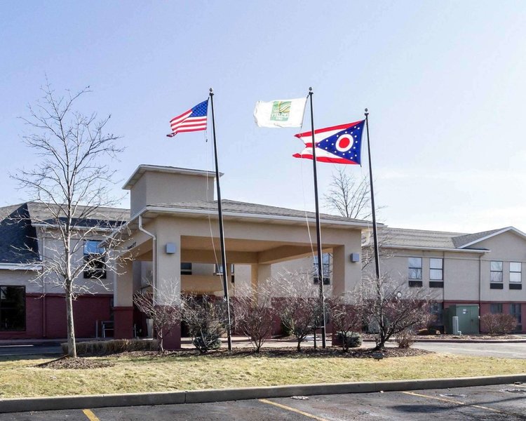 Quality Inn & Suites Oakwood Village - Cleveland South,Broadview Heights>>Bedford,3 star