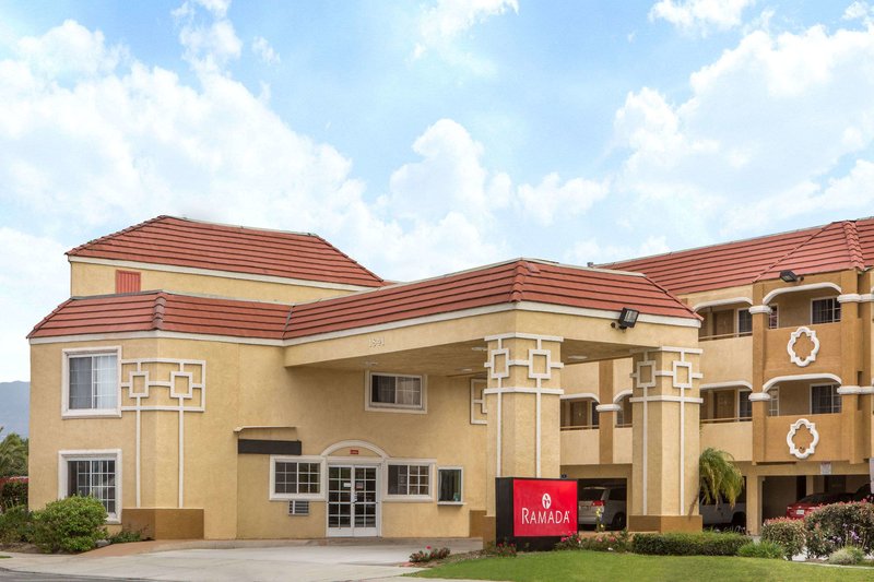 Ramada By Wyndham Ontario,Ontario>>Los Angeles,2 star