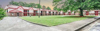 Budgetel Glenwood,1900 Glenfair Road,3 star