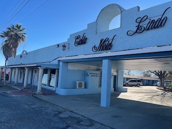 Cielito Lindo Motel,1912 Veterans Blvd.,2 star