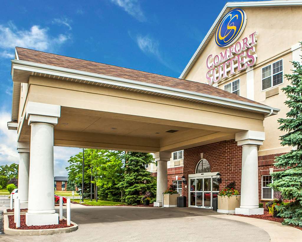 Comfort Suites Milwaukee Airport,Oak Creek>>Milwaukee,2.5 star