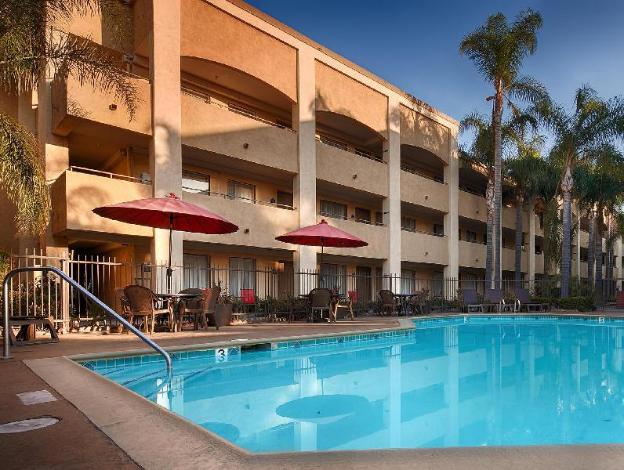 Hotel D'lins,Ontario>>Los Angeles,3 star