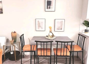 Lux And Cozy 2Beds 2 Baths Up To 8 Guest,,2 star