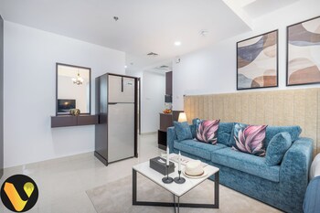 Vogue Elegance Court Tower Studio,,0 star