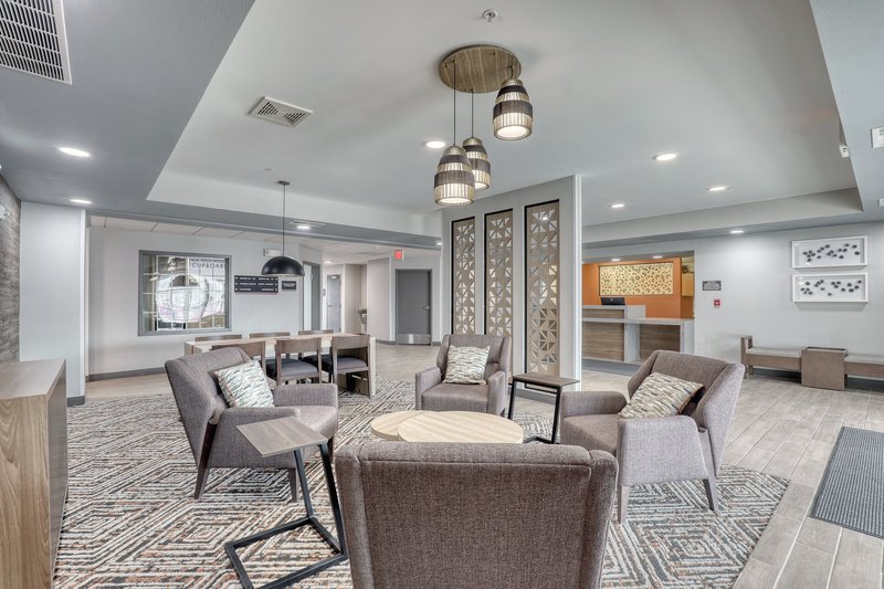 candlewood suites milwaukee airport by ihg