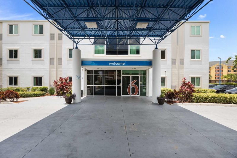 Motel 6 Orlando, Fl - International Dr,Orlando>>Kissimmee,2 star
