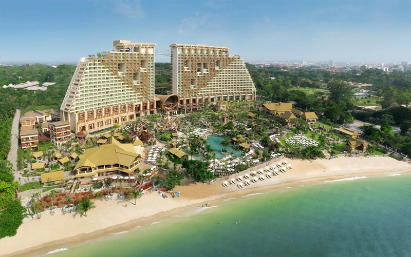 centara grand mirage beach resort pattaya