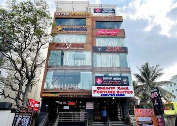 Fortune Suites,,3 star