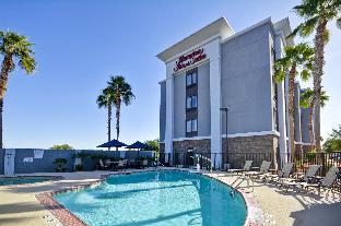 hampton inn and suites yuma