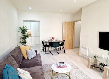 leeds city escape stylish apartment
