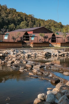 pang fan rock and river resort