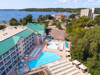 The Cove Of Lake Geneva,Walworth>>Lake Geneva,4 star