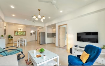 Spacious 3-Br Apartment With Pool In Candolim,,2 star