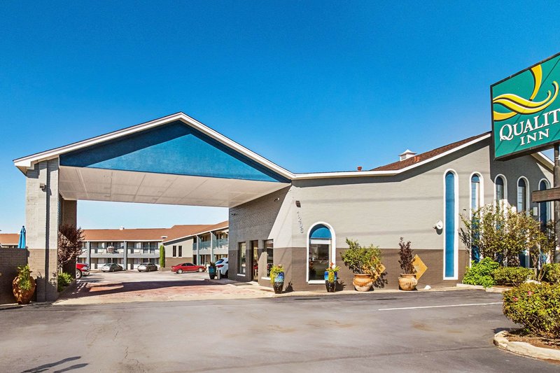 Quality Inn Near Lake Marble Falls,Texas>>Marble Falls,2.5 star