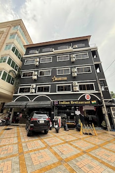 Golden Star Pattaya,,3 star