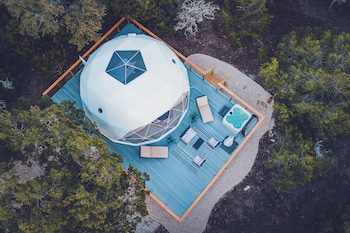 Gaia Geodome Fredericksburg,,3 star